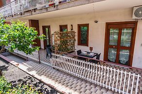 Lemon Tree Apartments by Wonderful Italy