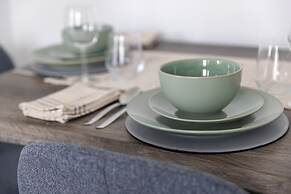 Charming 3-bed Apartment in South end on sea