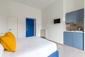 Maria's Bright Flats at the Cathedral