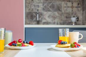 Maria's Bright Flats at the Cathedral