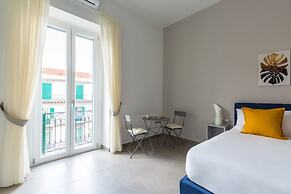 Maria's Bright Flats at the Cathedral