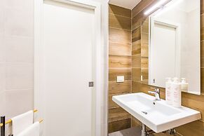 Maria's Bright Flats at the Cathedral