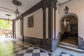 Maria's Bright Flats at the Cathedral