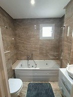 Luxurious 2-bed Apartment in Sidi Daoud, Marsa