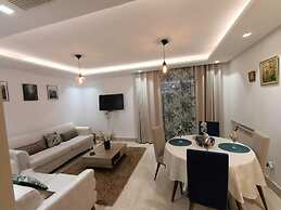 Luxurious 2-bed Apartment in Sidi Daoud, Marsa