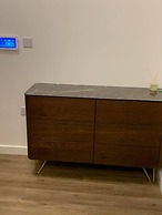 Inviting 2-bed Apartment in Grays