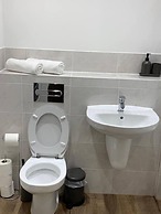 Inviting 2-bed Apartment in Grays