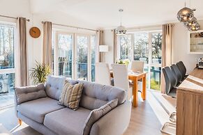 Luxurious 2-bed Lodge in St Helens, Ryde