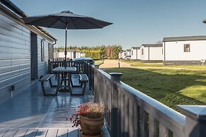 St Helens - Lodge - Sleeps 4 - Pets Allowed - Pool