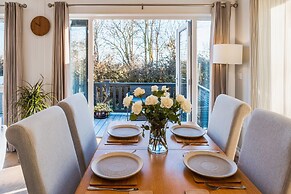 St Helens - Lodge - Sleeps 4 - Pets Allowed - Pool