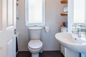 St Helens - Lodge - Sleeps 4 - Pets Allowed - Pool