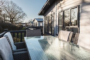 St Helens - Lodge - Sleeps 4 - Pets Allowed - Pool