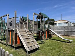 St Helens - Lodge - Sleeps 4 - Pets Allowed - Pool