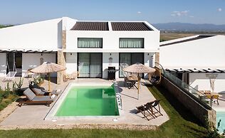 Flamingo Living Suites & Villas