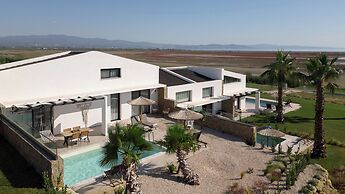 Flamingo Living Suites & Villas