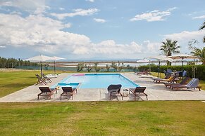 Flamingo Living Suites & Villas