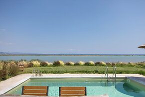 Flamingo Living Suites & Villas