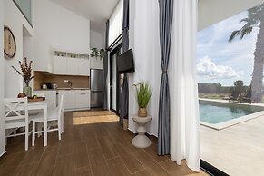 Flamingo Living Suites & Villas