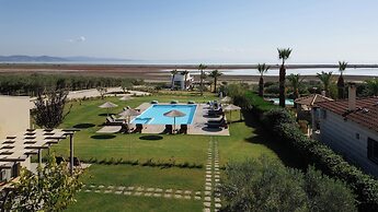 Flamingo Living Suites & Villas