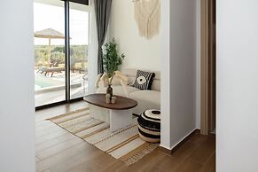 Flamingo Living Suites & Villas