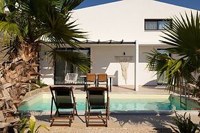 Flamingo Living Suites & Villas
