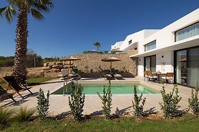 Flamingo Living Suites & Villas