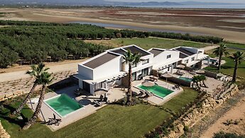 Flamingo Living Suites & Villas