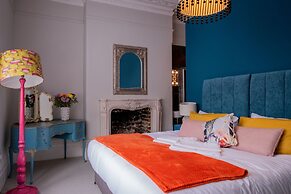 Gorgeous 2-bed Apartment With Patio