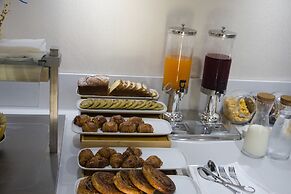 Ad Hotel Pont D'Hydra