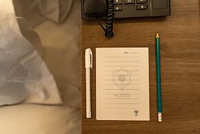 Ad Hotel Pont D'Hydra