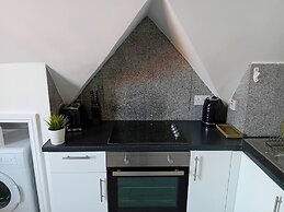Modern Spacious Apartment Families & Corporate