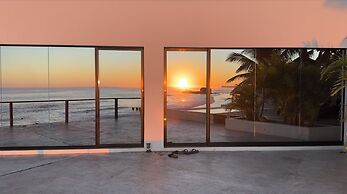 Laola Surf Camp