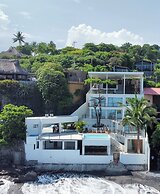 Laola Surf Camp