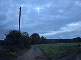 Lakeviews/quietness/parking/longstays/4guests