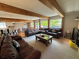 Bearvalley Guesthouse