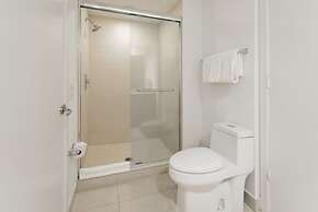 Oceanfront Luxe: Beach Condo