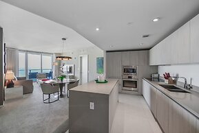 Oceanfront Luxe: Beach Condo