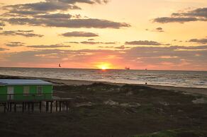 Beachgate Condo Suites And Hotel 231+232+233 3 Bedroom Condo