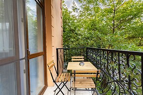 Piccolo Mondo by CityBookings