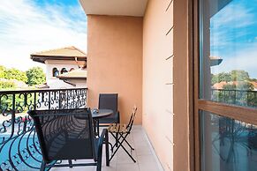 Piccolo Mondo by CityBookings