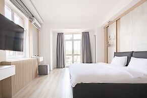 Piccolo Mondo by CityBookings