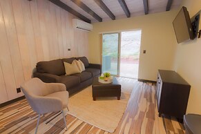 Destination Oak Creek 7 1 Bedroom Apts by RedAwning