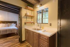 Destination Oak Creek 7 1 Bedroom Apts by RedAwning