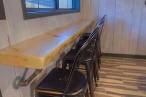 Destination Oak Creek 7 1 Bedroom Apts by RedAwning