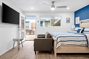 15 Chelsea Place 1 Bedroom Condo by RedAwning