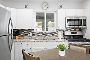 15 Chelsea Place 1 Bedroom Condo by RedAwning