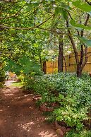 Canyon Wren Honeysuckle 1 Bedroom Cabin by RedAwning