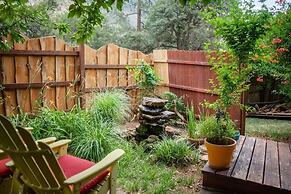 Canyon Wren Honeysuckle 1 Bedroom Cabin by RedAwning
