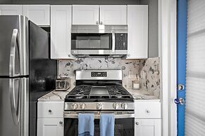 10 Chelsea Place 1 Bedroom Condo by RedAwning