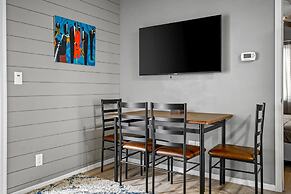 10 Chelsea Place 1 Bedroom Condo by RedAwning